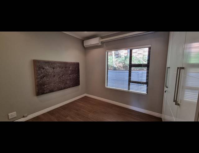 3 BEDROOM APARTMENT FOR SALE IN LA LUCIA